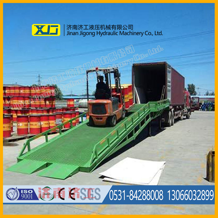 1564642258255452.jpg 移動裝卸平臺