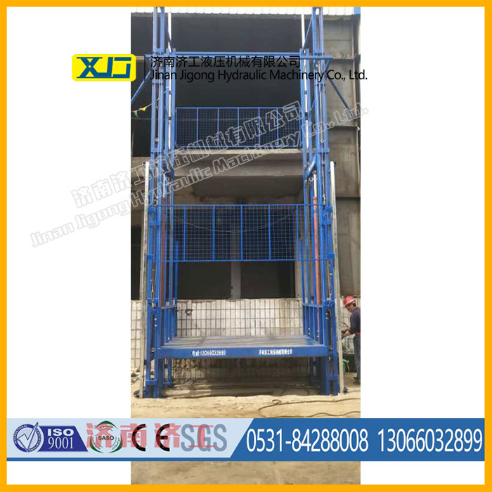 軌道式升降機 軌道式升降機